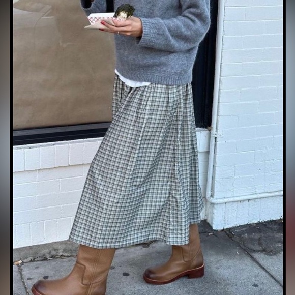 Michelle Stuart Dresses & Skirts - Vintage Gray and Ivory Plaid Flannel Women's Skirt